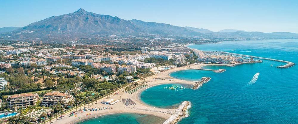 Vista aérea de las playas de Marbella