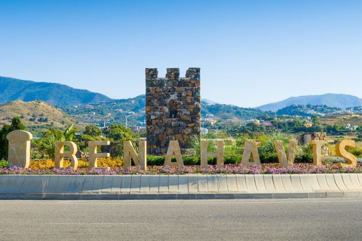 shutterstock_739051237-2 shutterstock_739051237-2